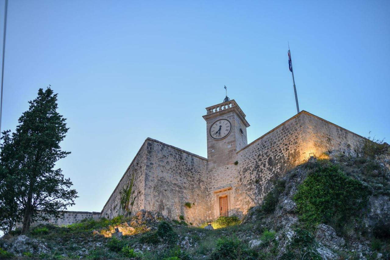 Apartment Ispod Ure Sinj Exterior foto